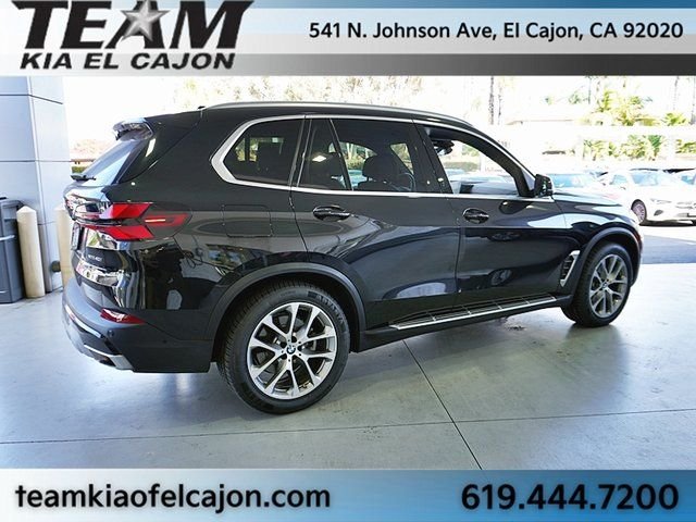 2025 BMW X5 40i - Photo 8
