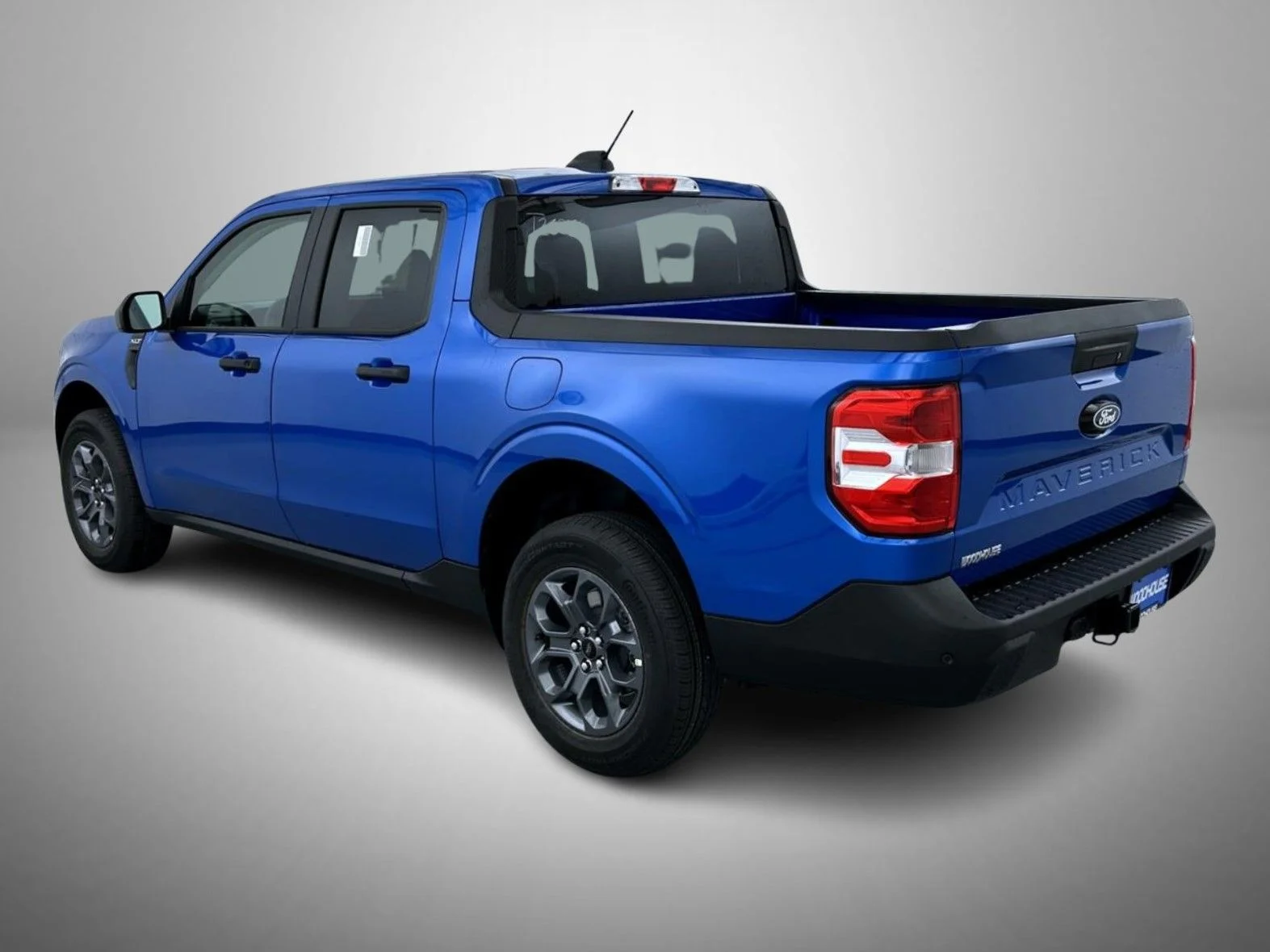 New 2026 Blue Ford XLT image 7