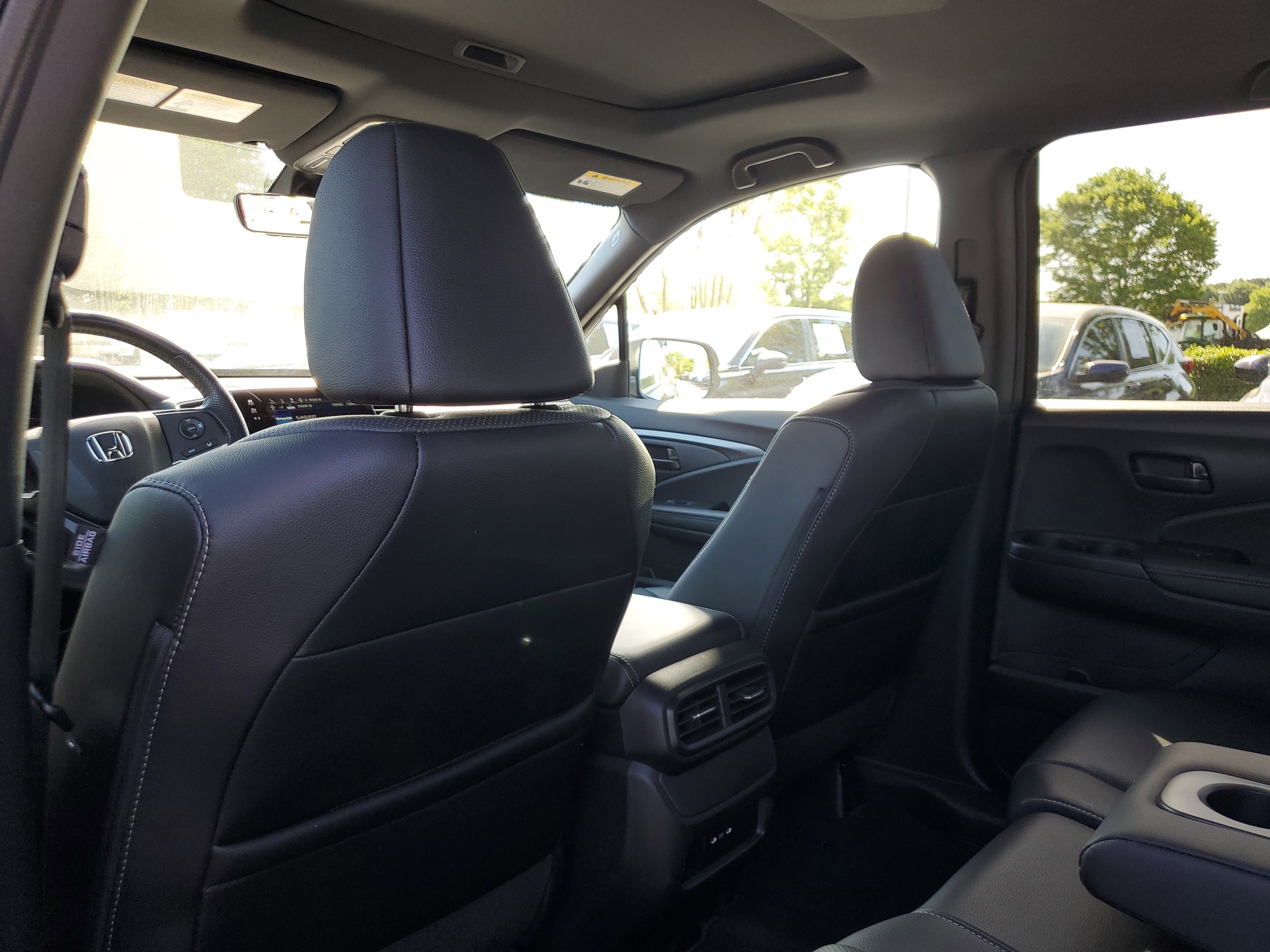 Used 2024 Black Honda EX-L image 11