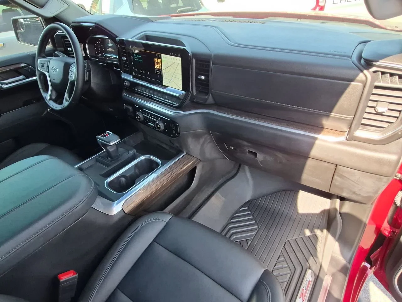 Used 2025 Radiant Red Tintcoat Chevrolet RST image 29