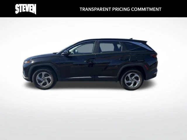 Used 2023 Black Hyundai SE image 3