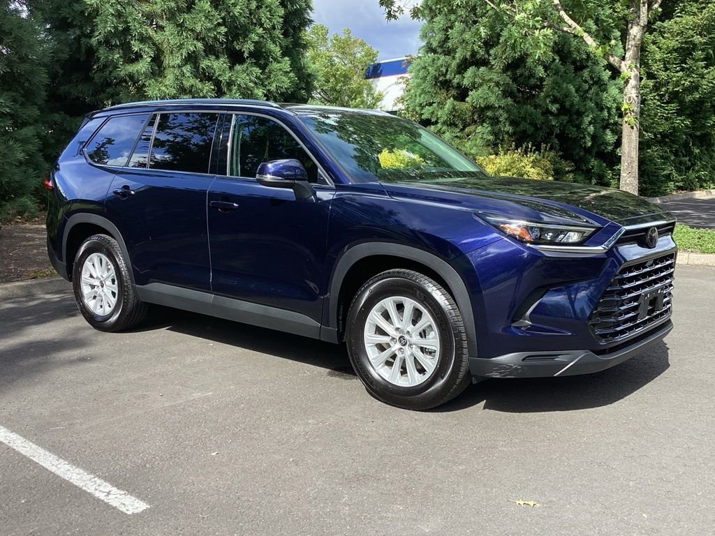 Used 2024 Blue Toyota XLE image 7