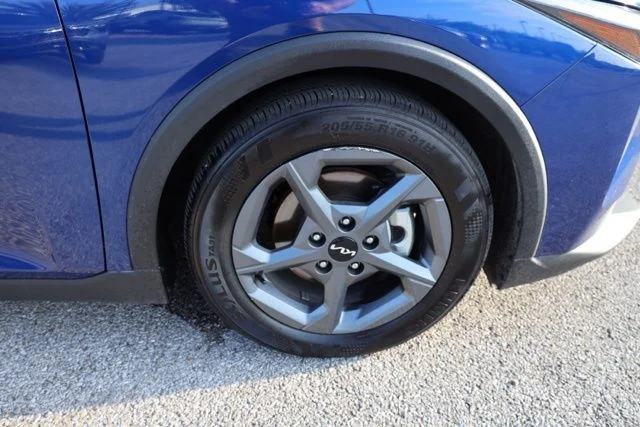 Used 2026 Blue Kia LXS image 16