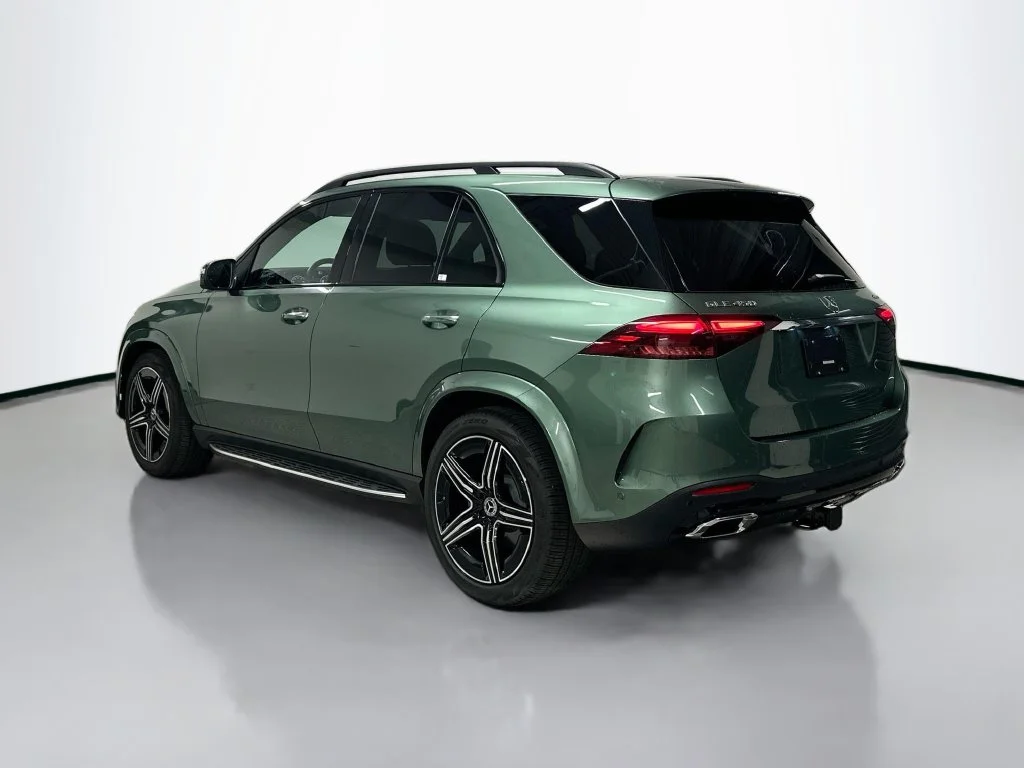 Certified Used 2026 MANUFAKTUR Ireland Mid Green Metallic Mercedes-Benz GLE 450 image 3