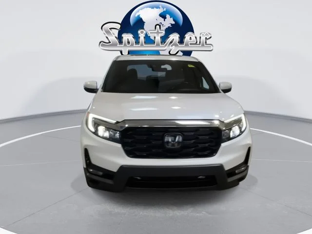 Used 2024 White Honda EX-L image 3