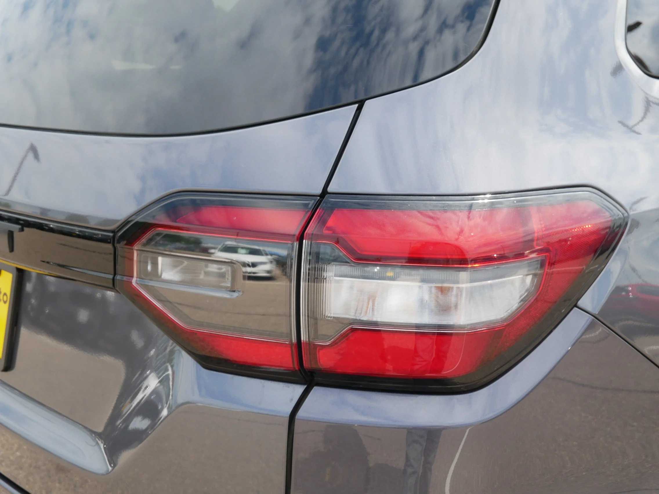 Certified Used 2025 Modern Steel Metallic Honda EX-L image 17