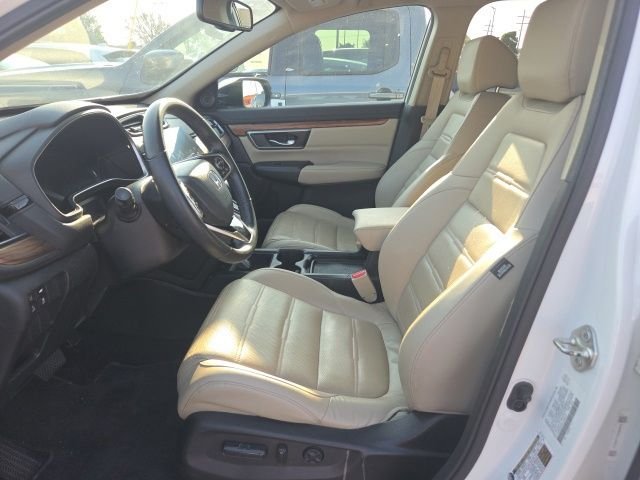 Used 2018 White Honda Touring image 2