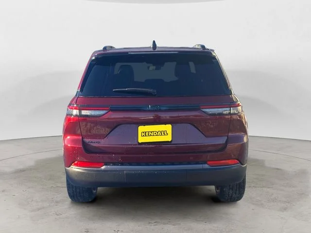 New 2026 Velvet Red Pearlcoat Jeep Altitude image 4