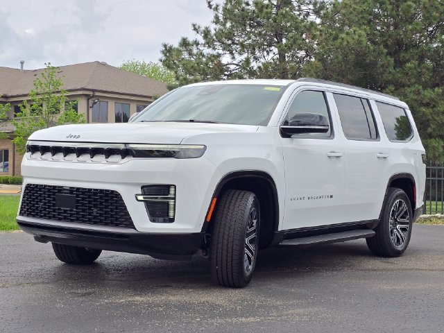 New 2026 Bright White Clear-Coat Exterior Paint Jeep  image 25