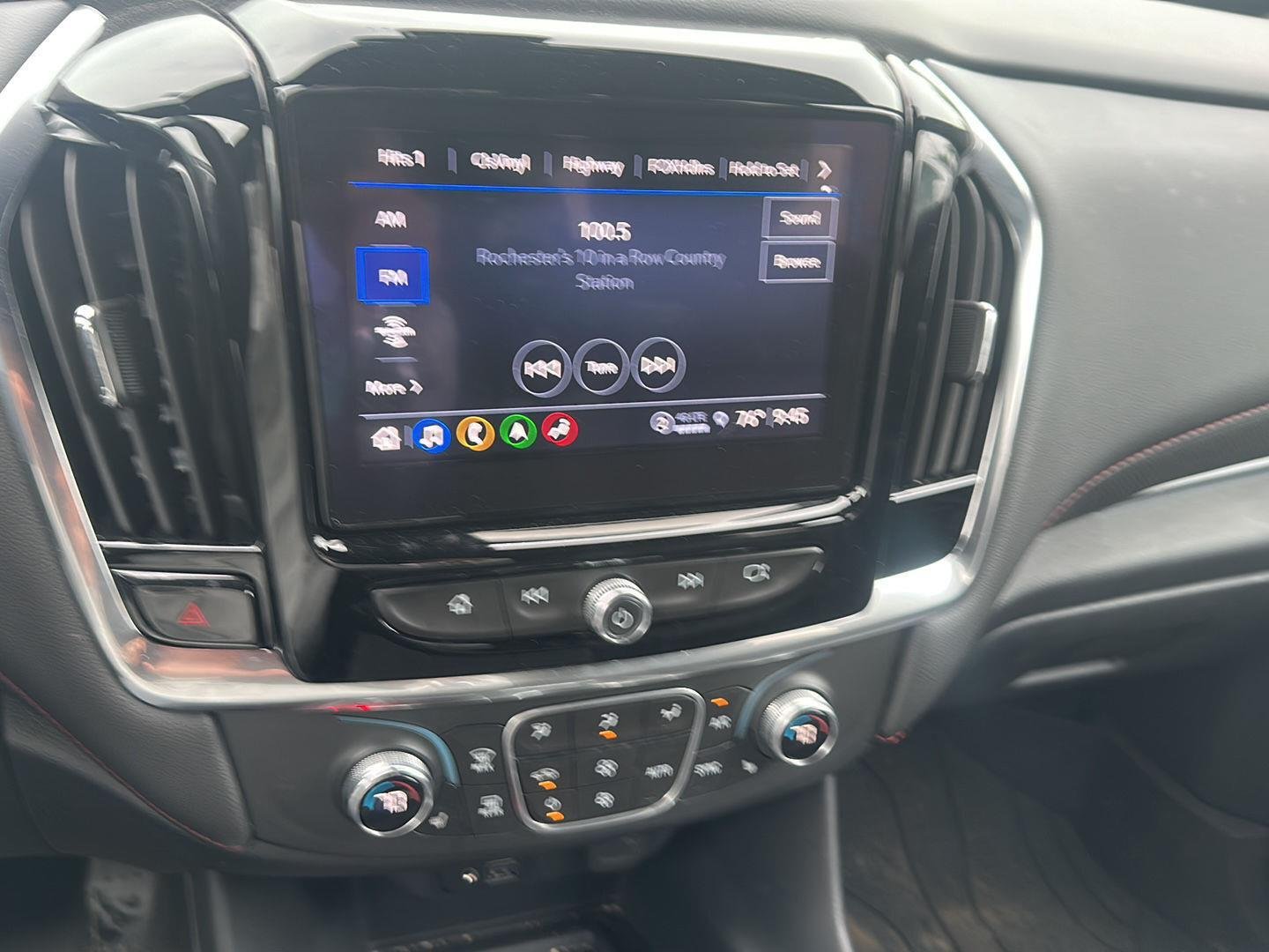 Used 2022 Summit White Chevrolet RS image 9