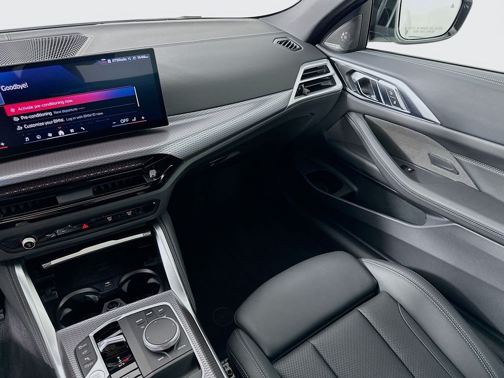 2025 BMW 4 Series M440i - Photo 23