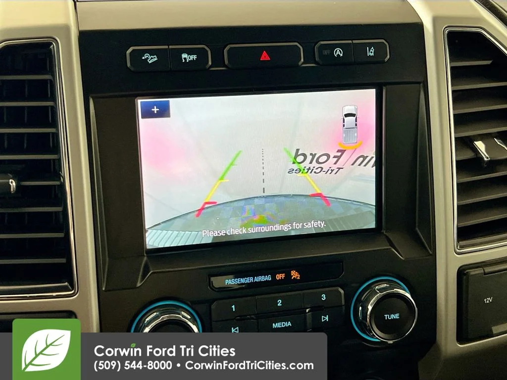 Used 2020 Magnetic Metallic Ford Lariat image 20