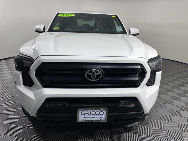 Used 2025 White Toyota SR5 image 3