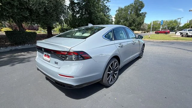New 2026 Gray Honda Touring image 4