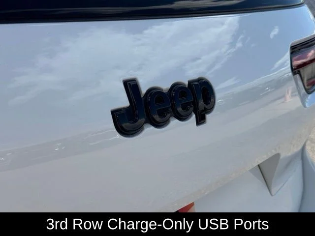 Used 2021 White Jeep Altitude image 20