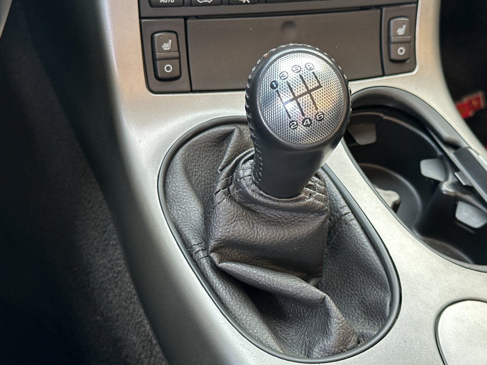 Used 2005 Black Chevrolet Base image 18