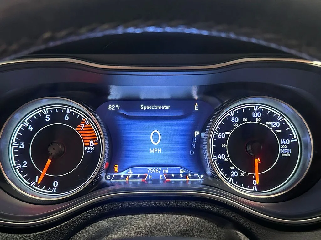 Used 2020 Gray Jeep Limited image 30