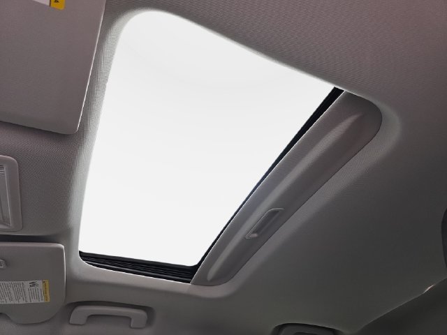 Used 2026 White Ford XLT image 30