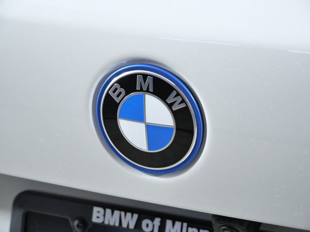 Used 2026 Alpine White BMW xDrive50e image 12