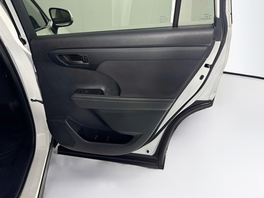 Used 2021 Blizzard Pearl Toyota LE image 28