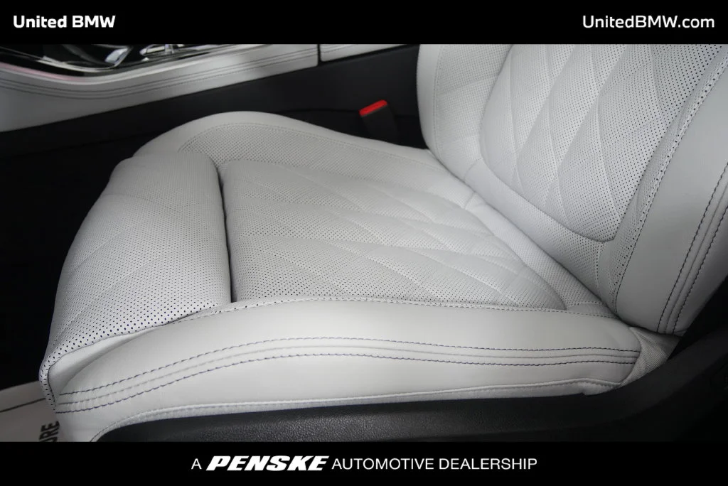 New 2026 White Metallic BMW xDrive50e image 9