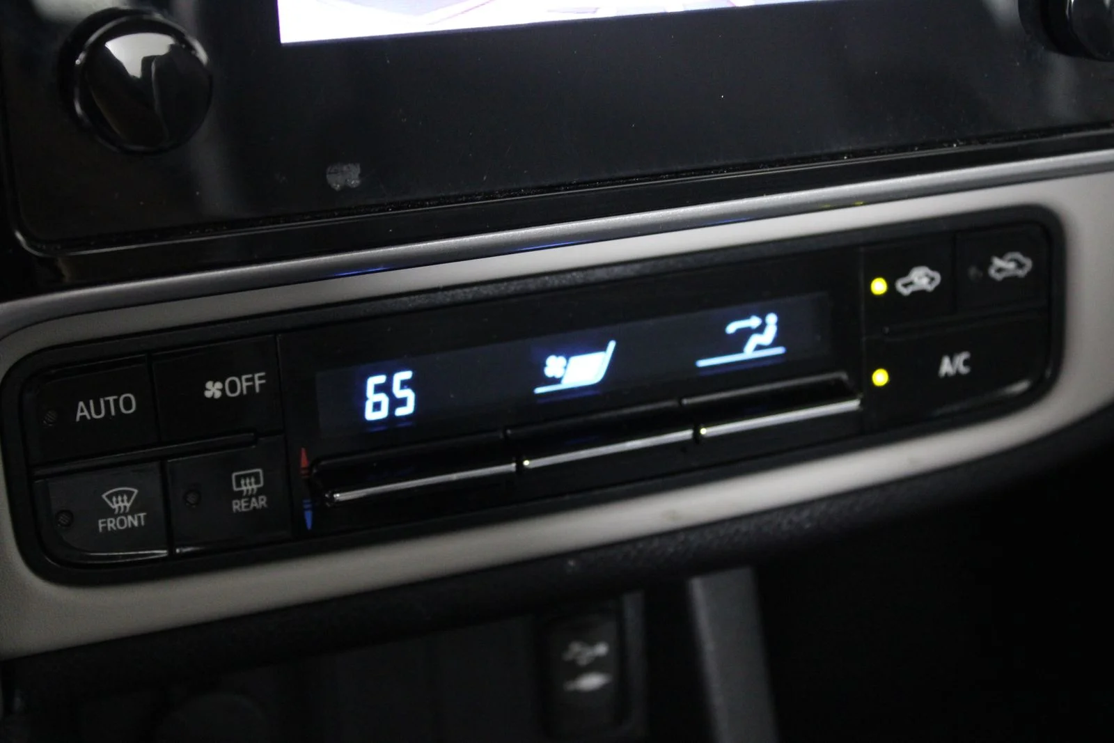 Used 2017 Gray Toyota LE image 15