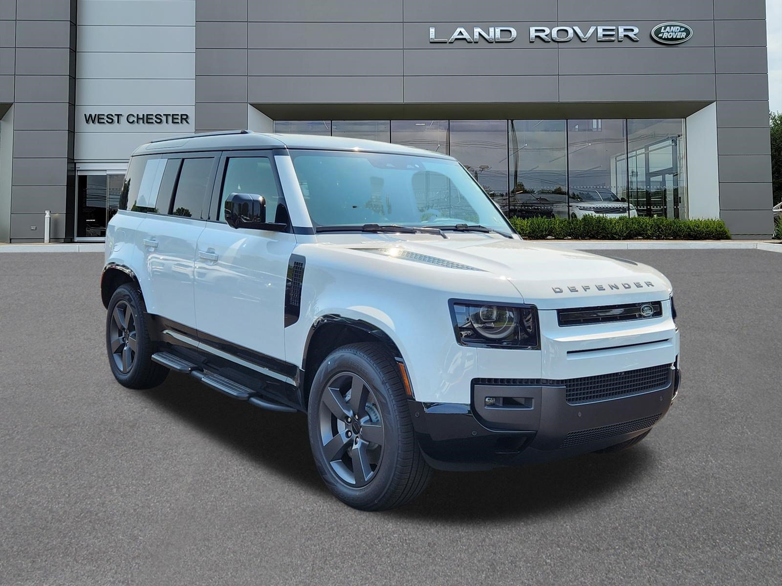 New 2026 Santorini Black LAND ROVER X-Dynamic SE image 2