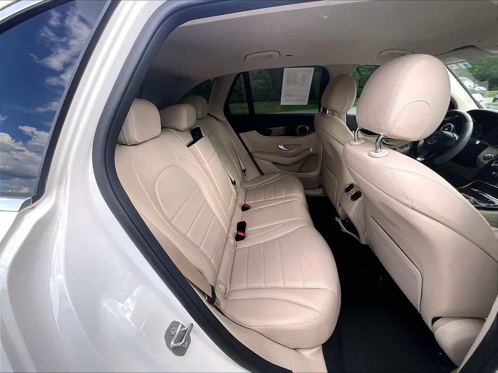 Used 2019 White Mercedes-Benz GLC 300 image 16