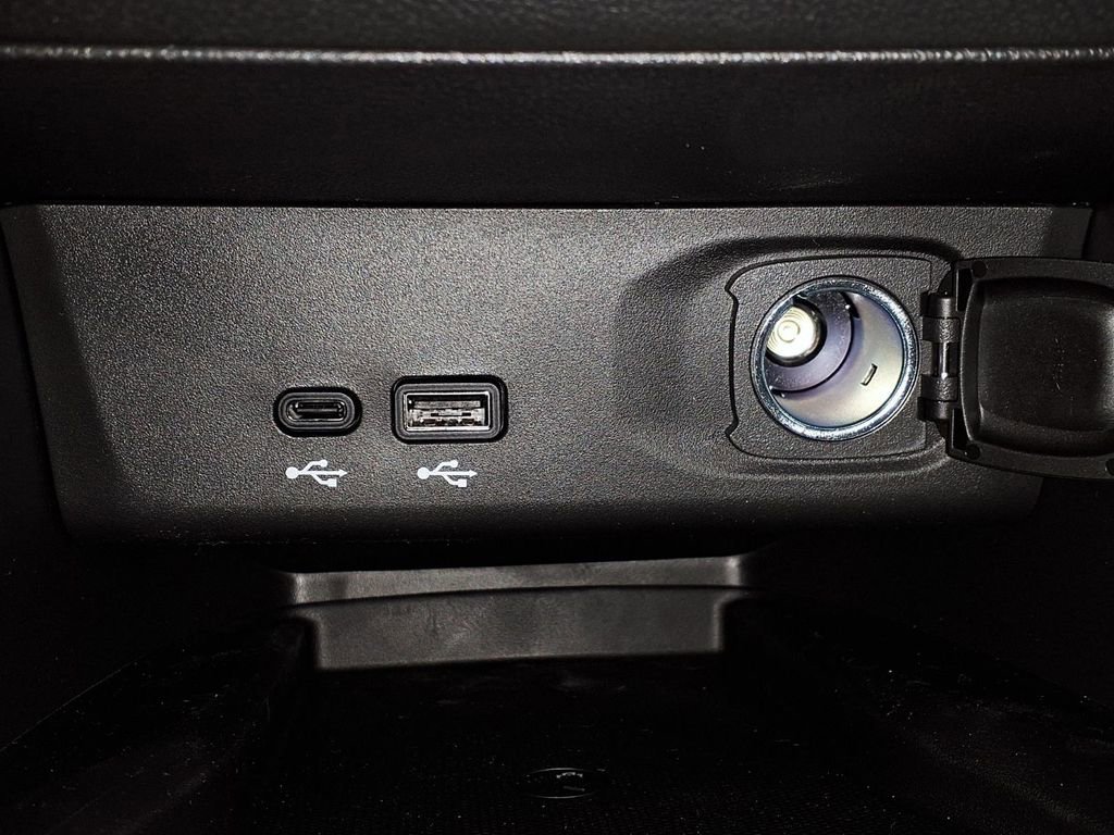 2026 Buick Envista Sport Touring - Photo 23