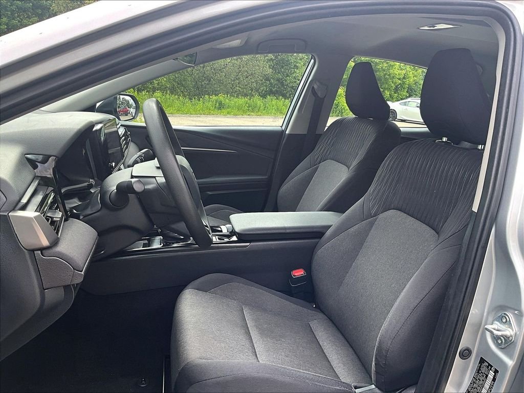 Used 2025 Silver Toyota LE image 10