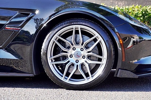 Used 2019 Black Chevrolet Grand Sport image 7