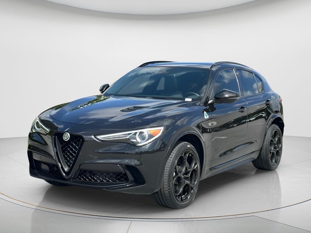 2023 Alfa Romeo Stelvio Quadrifoglio AWD's photo