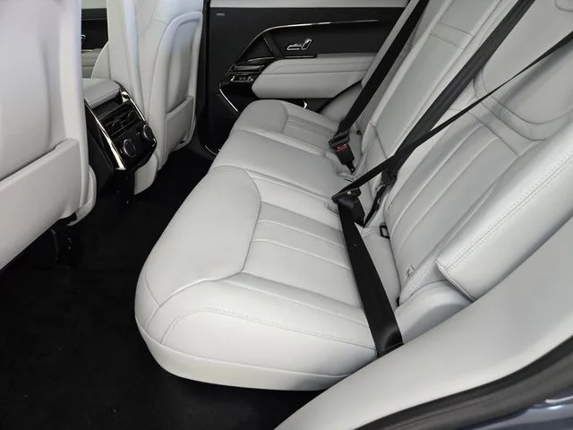 2026 Land Rover Range Rover Sport SE - Photo 6