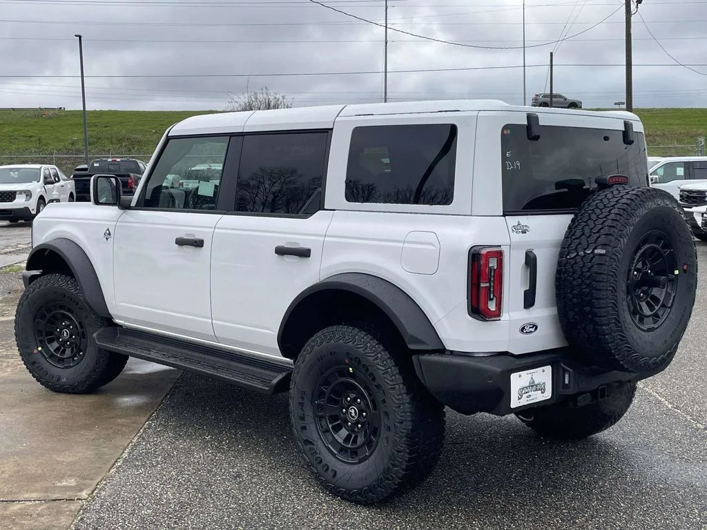 New 2026 White Ford Outer Banks image 5