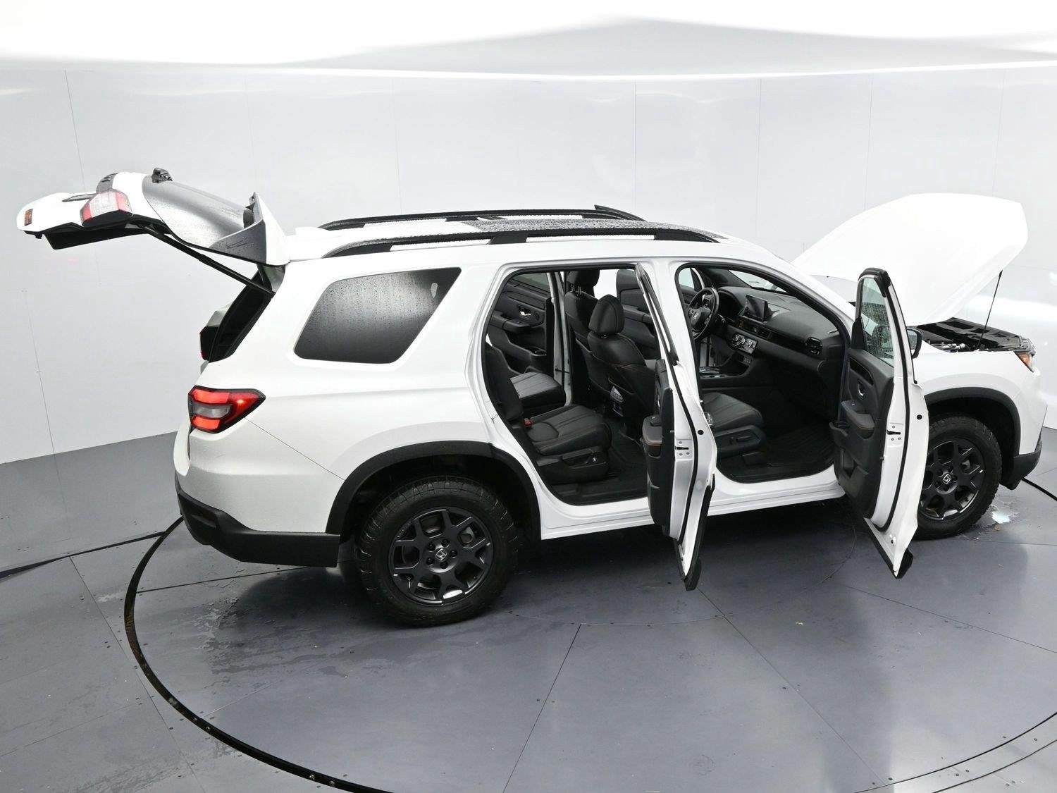 Used 2024 Platinum White Pearl Honda TrailSport image 50