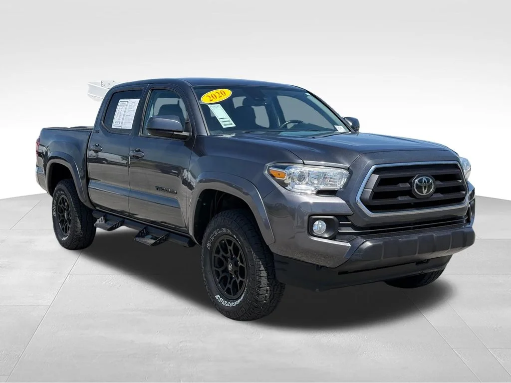 Used 2020 Gray Toyota SR5 image 7