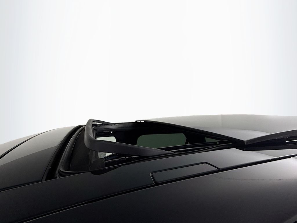 New 2026 Santorini Black Land Rover Dynamic SE image 23