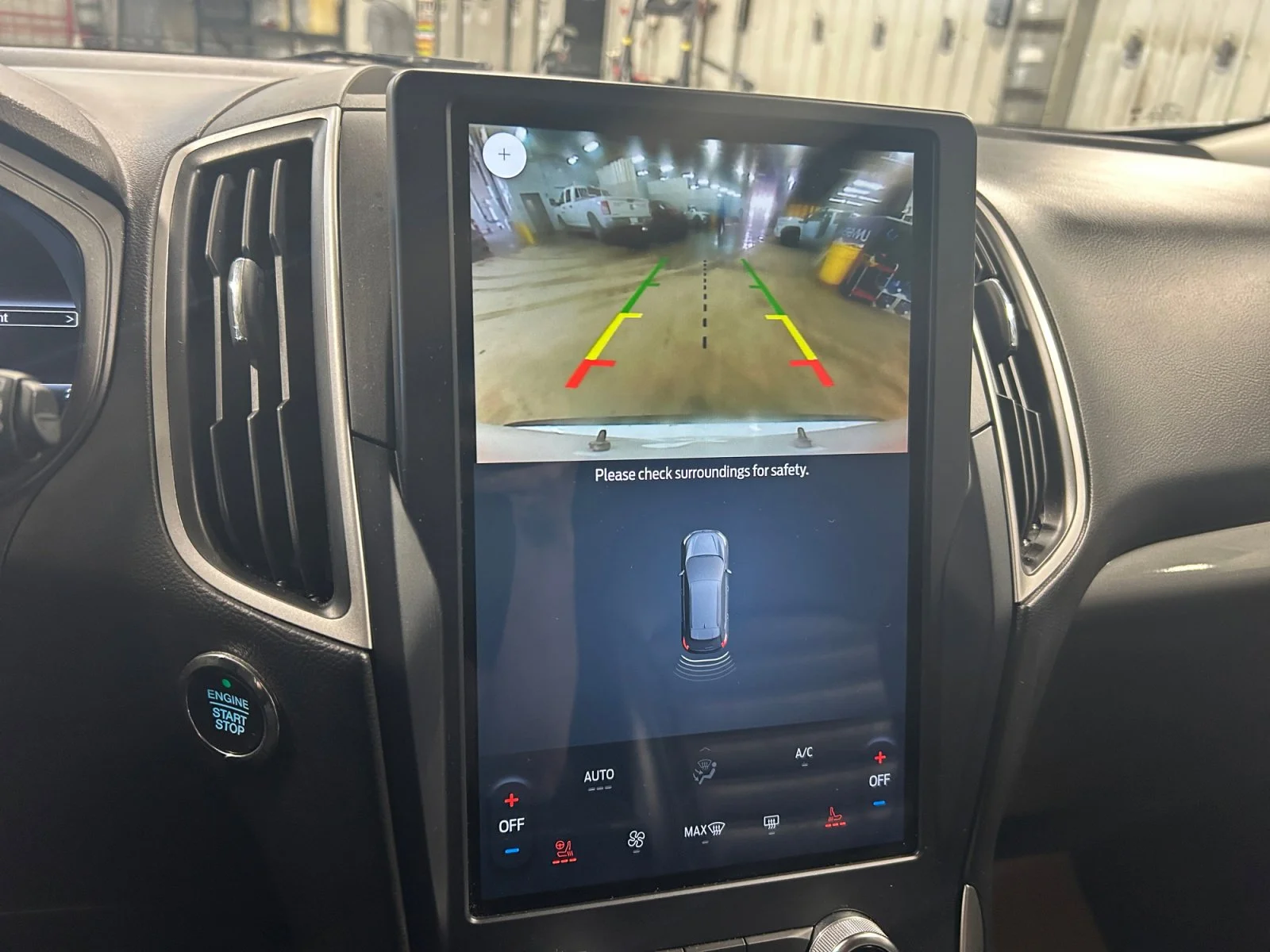 Used 2023 OXF WHITE Ford SEL AWD image 24