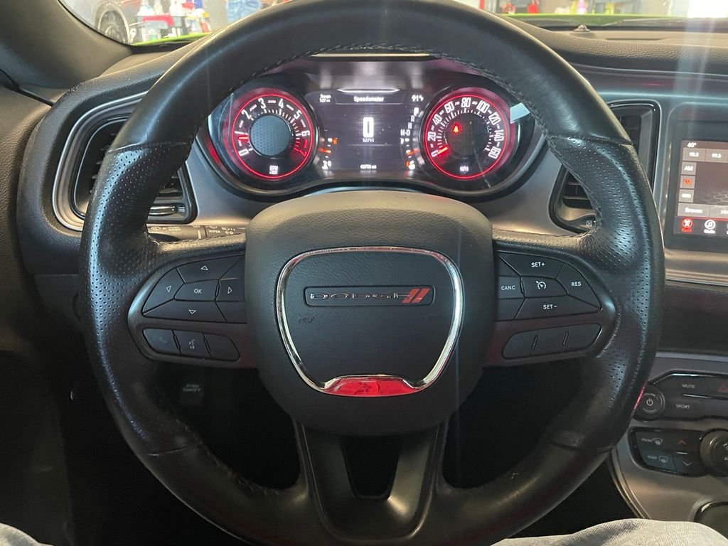 Used 2023 Green Dodge SXT image 13