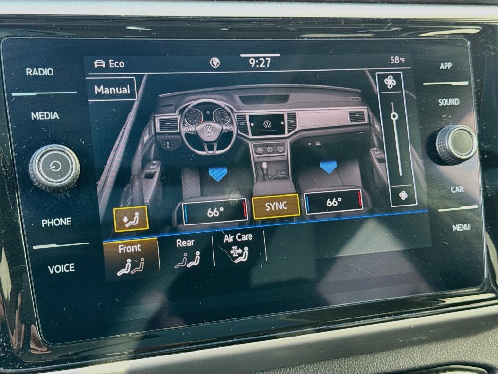 Used 2022  Volkswagen 3.6L V6 SE w/Technology image 17