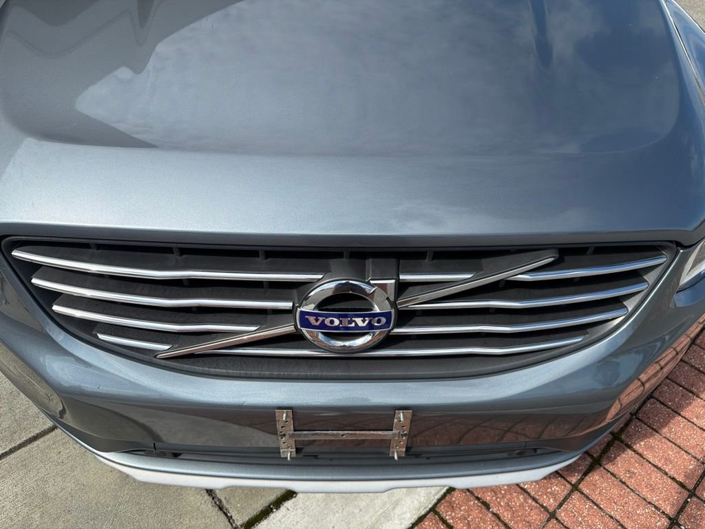 Used 2017 Gray Volvo T5 Inscription image 13