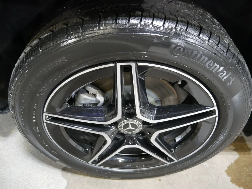 Certified Used 2026 Night Black Mercedes-Benz GLB 250 image 14