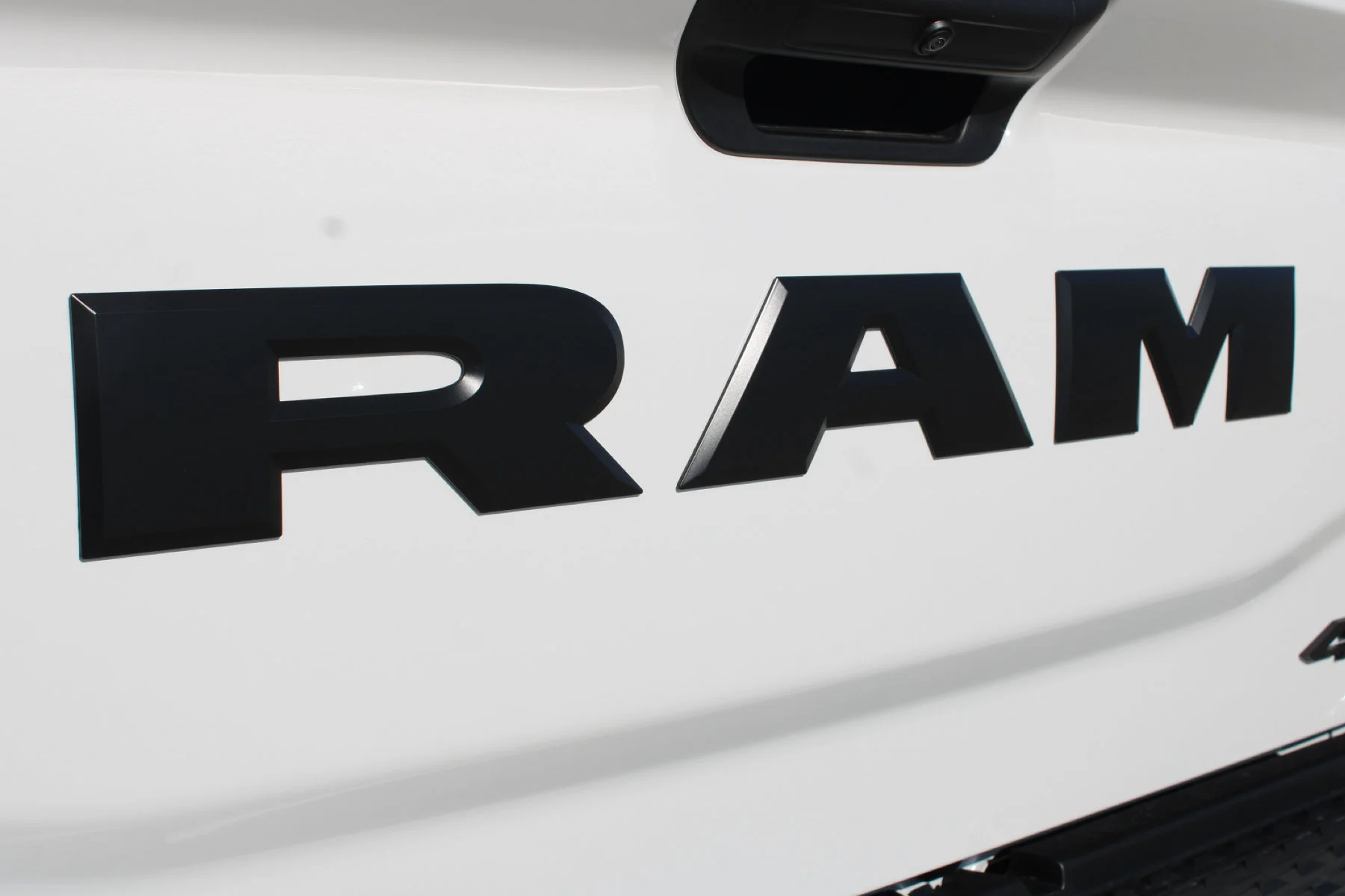 New 2026 Bright White Clear-Coat Exterior Paint RAM BIG HORN CREW CAB 4X4 image 20