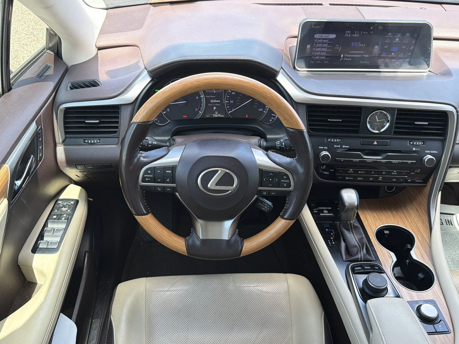 Used 2018 Silver Lexus 350L image 14