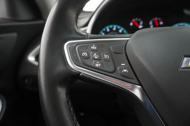 Used 2024 Summit White Chevrolet RS image 21