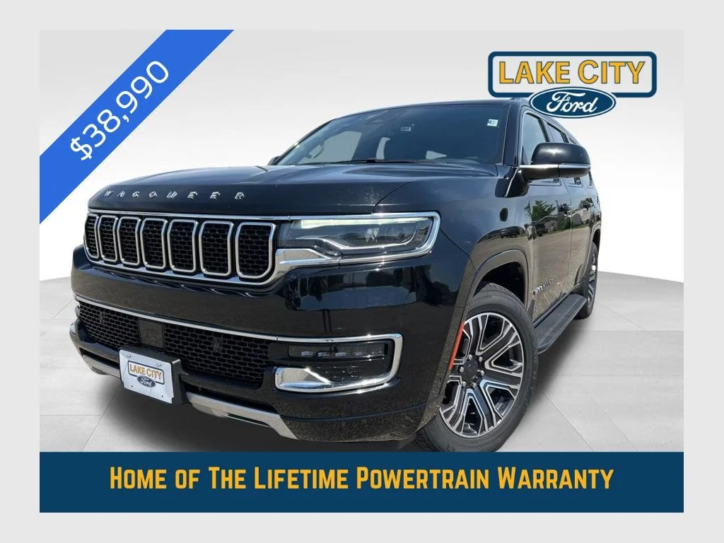 2024 Jeep Wagoneer L Series II 4WD's photo