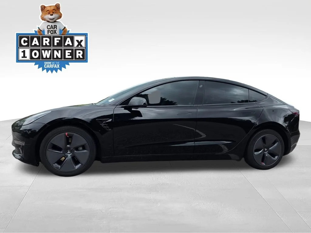 Used 2022  Tesla Long Range image 3