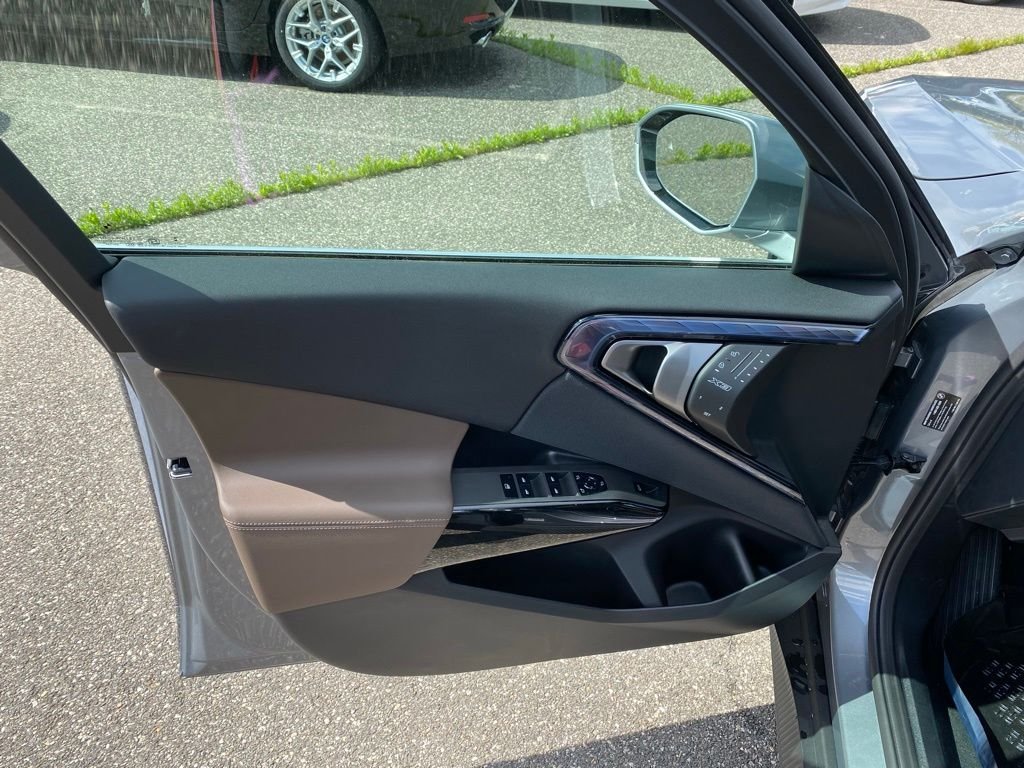 New 2026 Skyscraper Grey Metallic BMW 30 xDrive image 12