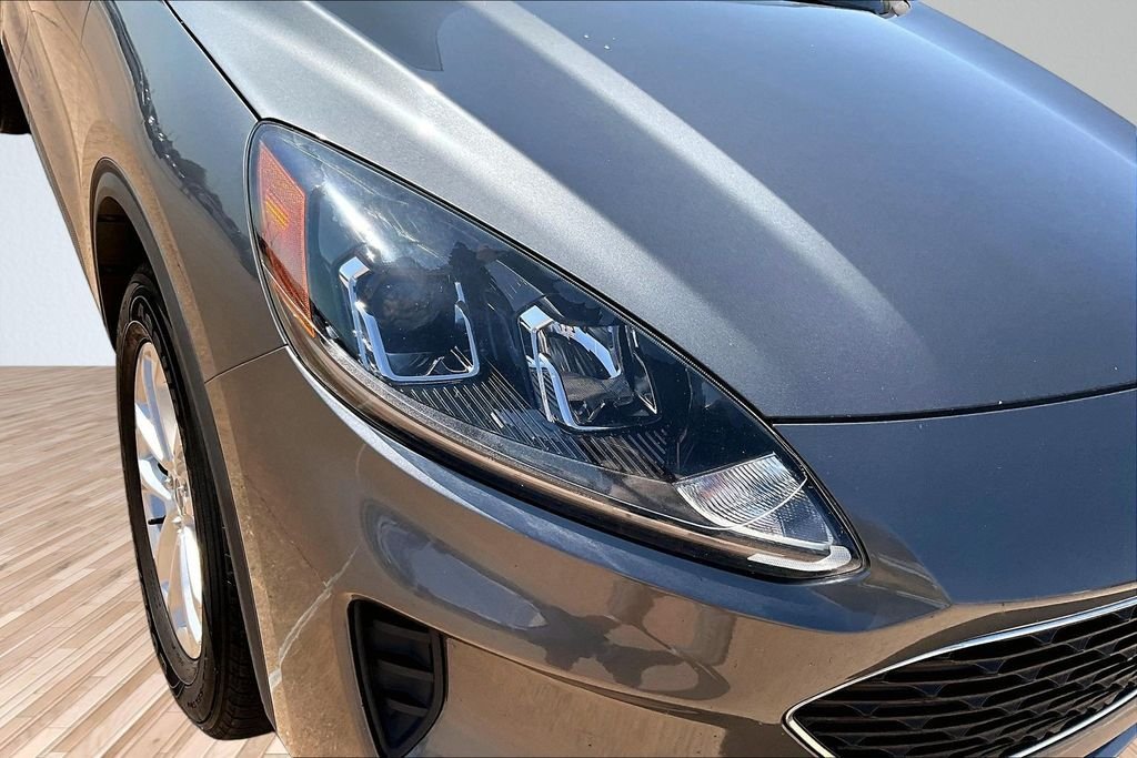 Used 2022 Gray Ford SE image 27
