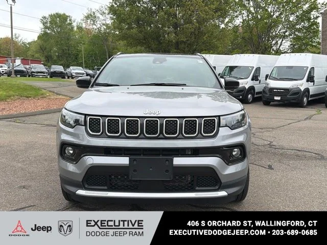 Used 2023 Silver Jeep Limited image 2